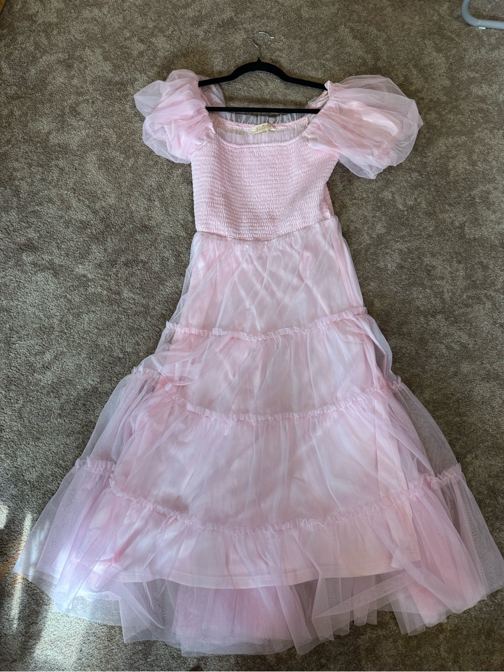 Listicle maternity Pink Puff-Sleeve Tulle Gown